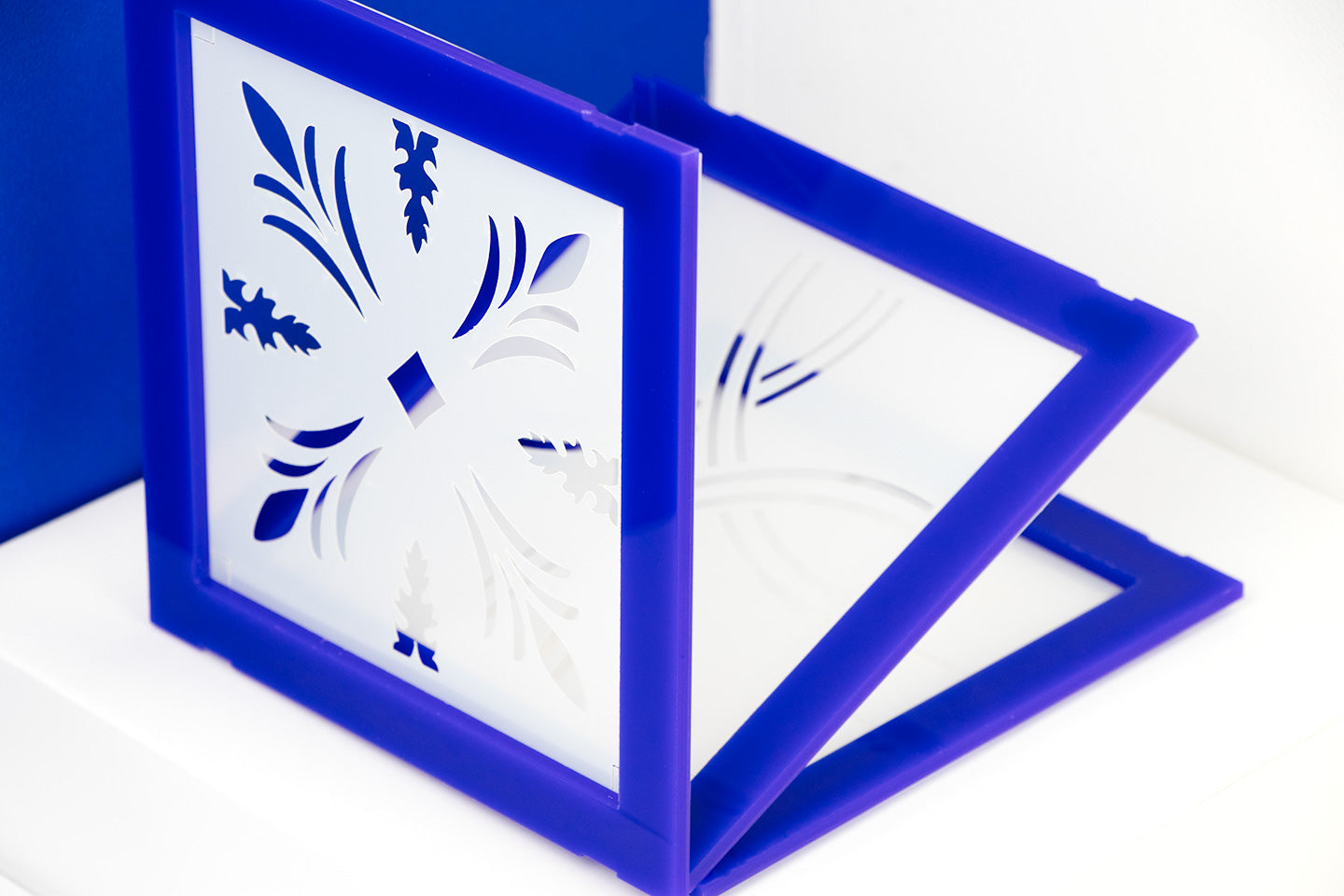 Frame with cut stencil mylan template, to use as an embossing. Discover the Stencil Set Pattern - Azulejos de fachada de Lisboa ® URBAN EDITIONS